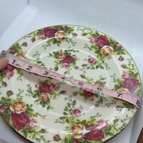 SALAD / DESERT PLATE RARE 1999 ROYAL ALBERT CHINA OLD COUNTRY ROSES CLASIC III - Picture 5 of 9